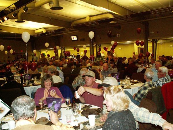 February 2015. Patrons enjoy the Headwaters Banquet.